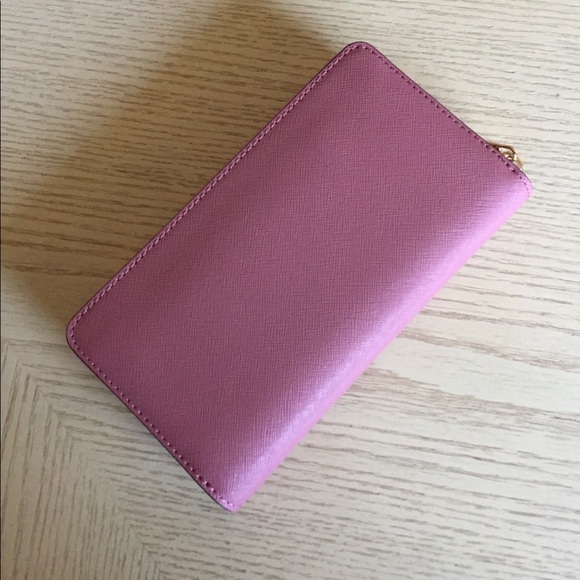 Michael Kors Jet Set Rose Leather Wallet - Picture 2 of 8